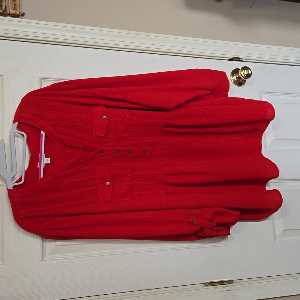 Avenue, size 30/32, Red 3/4 sleeve blouse